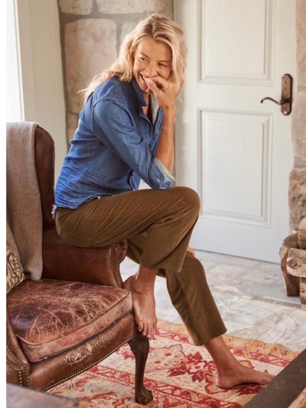 Frank & Eileen Kinsale
Performance Corduroy Crop Raw Hem Size 6
